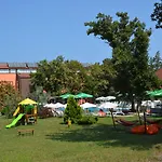 Neva Китен
