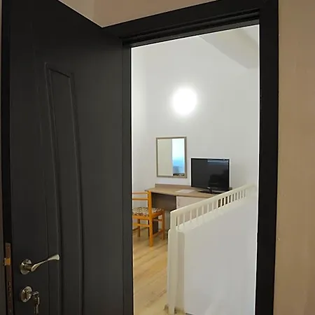 Hotel Neva 2*