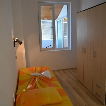 מלון Neva קיטן